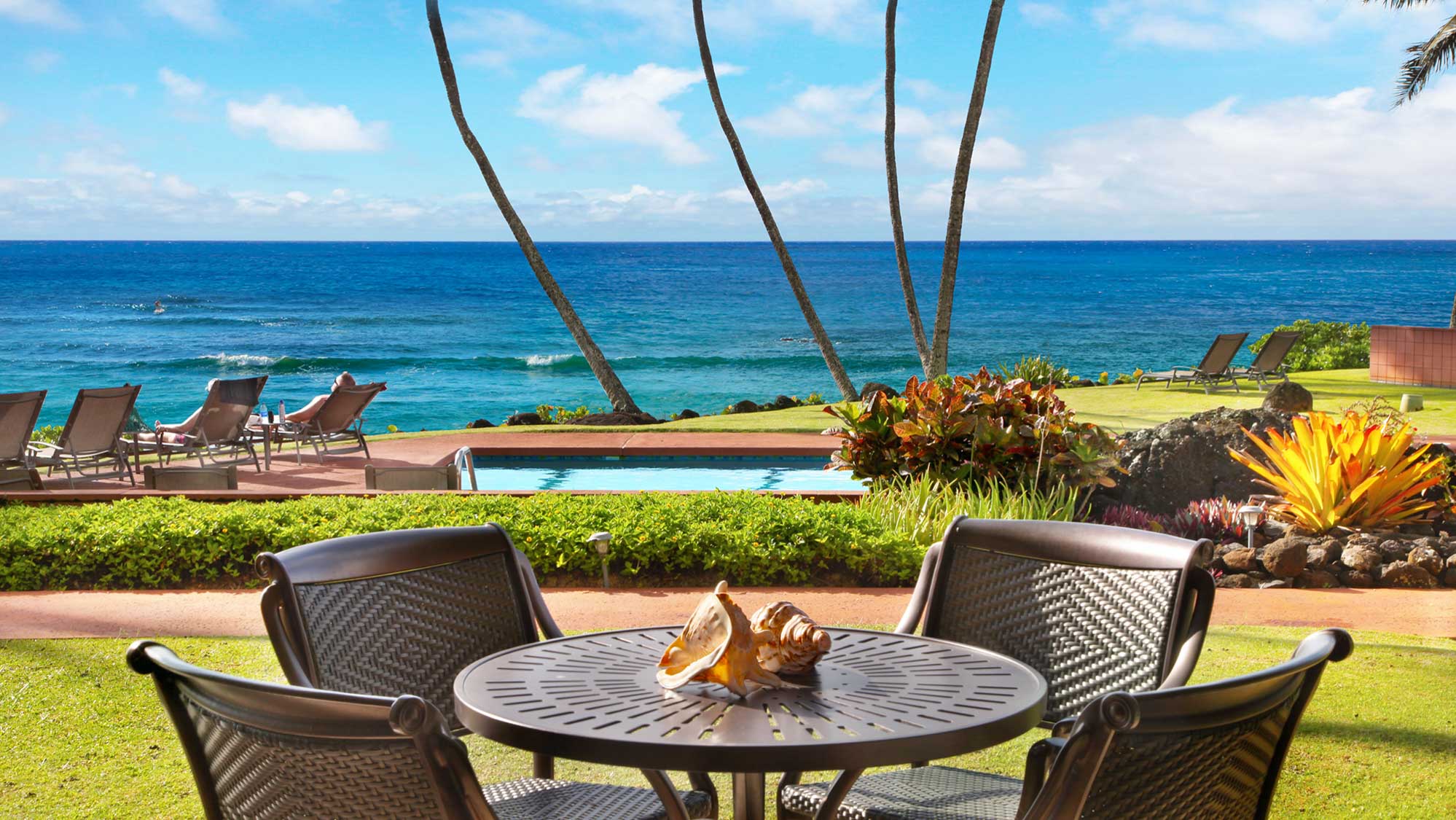 Hale Awapuhi 1B - Oceanfront Dining Lanai - Parrish Kauai