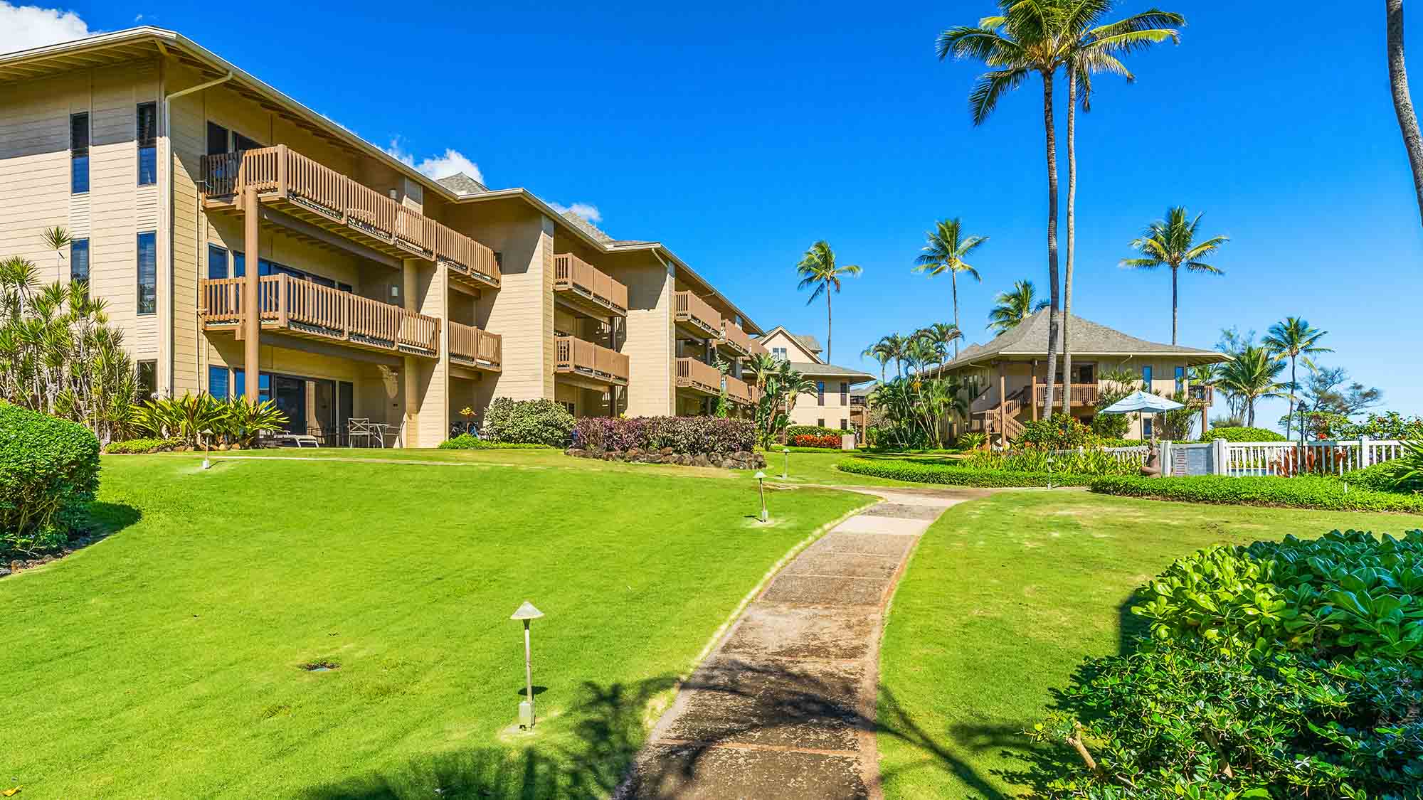 Kaha Lani Resort & Pool - Parrish Kauai