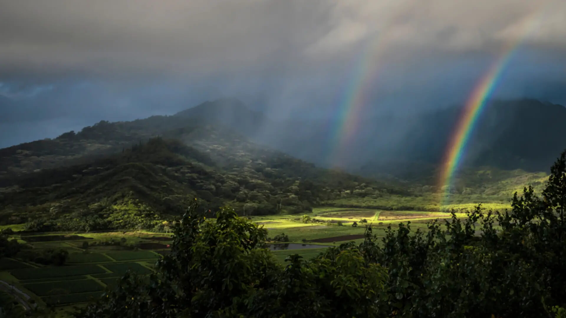 Rain and a rainbow on Kauai