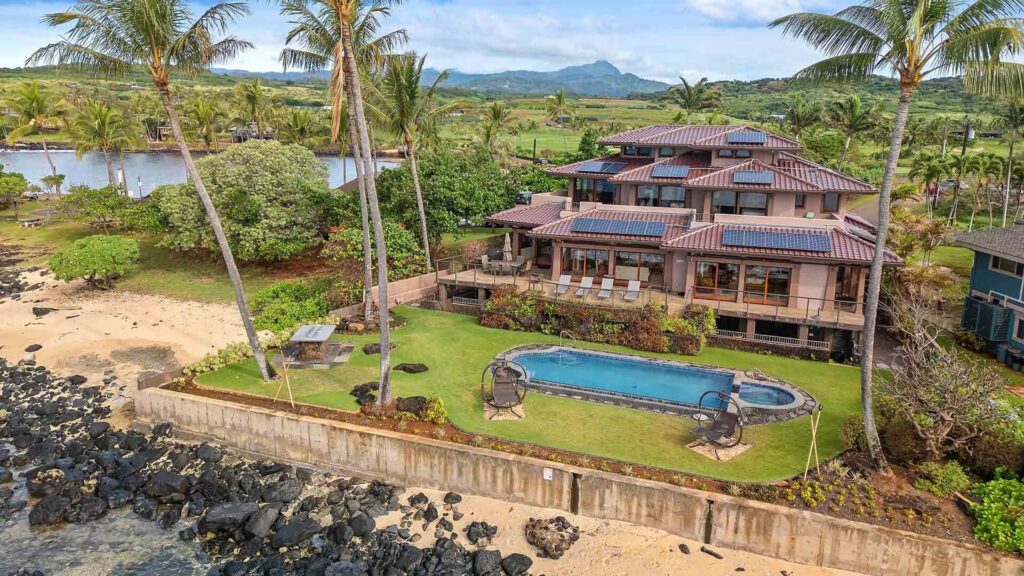 Paradisio Hoo Kumu, a large oceanfront rental on Kauai