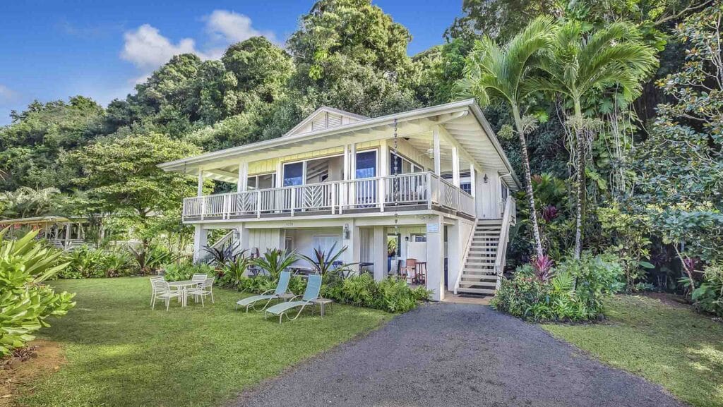 Anini20Beach20House20-20Exterior20View20_20Drive20-20Parrish20Kauai-1