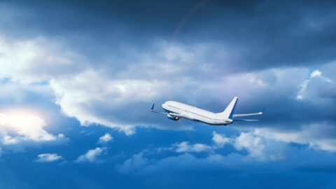 A commercial plane traveling to Kauai