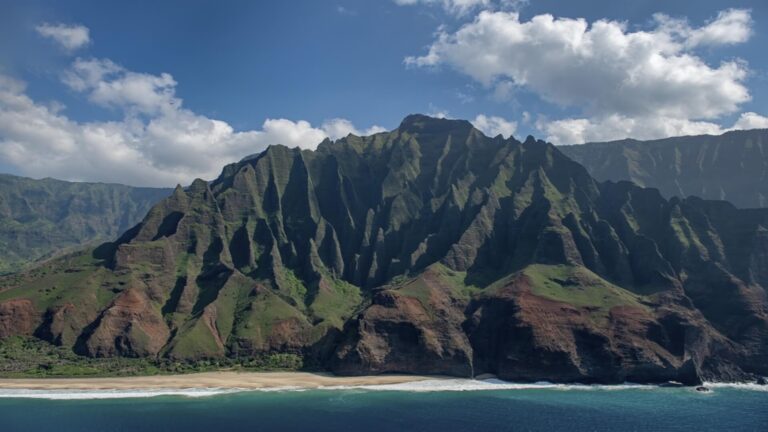 A view of the rugged Na Pali Coast in Kauai, Hawaii